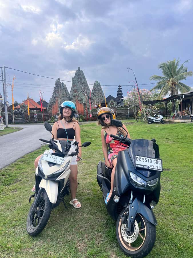 Bali Scooter Tour With Tour Guide - What the guide adds to the ride