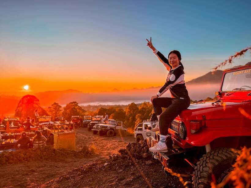 Bali: Shared Mount Batur Jeep Sunrise with Hot Springs - Coffee, tea, and the optional plantation stop