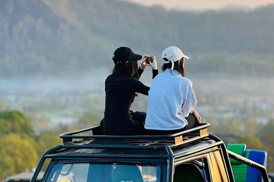 Bali: Shared Mount Batur Sunrise Jeep Tour with Hot Springs - Why Mount Batur works well by jeep
