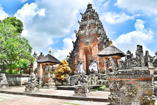 Bali Shore Excursions Cruise Dock In Bali - Starting with batik and handmade weaving