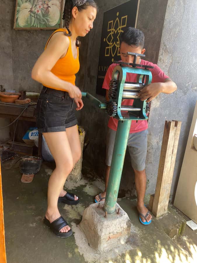 Bali: Sidemen silver class experience - Designing a ring that fits your trip