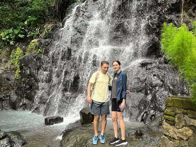 Bali: Sidemen Valley Cycling Tour with Gembleng Waterfall - The temple stop and Sidemen’s local culture