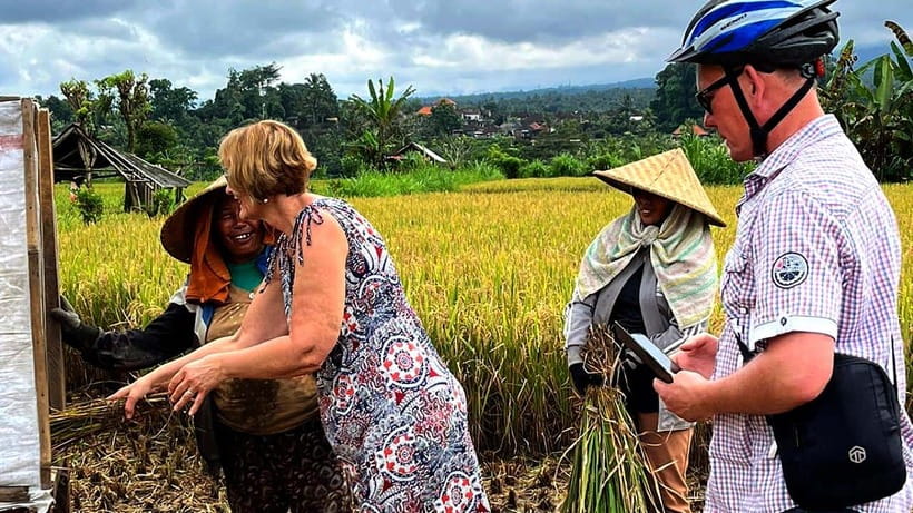 Bali: Sidemen Valley Cycling Tour with Gembleng Waterfall - What the $38 price really covers
