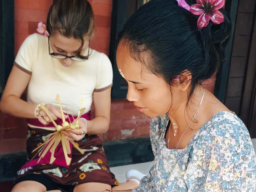 Bali: Sidemen Waterfall tour and temple purification - A refreshing hour at Gembleng Waterfall