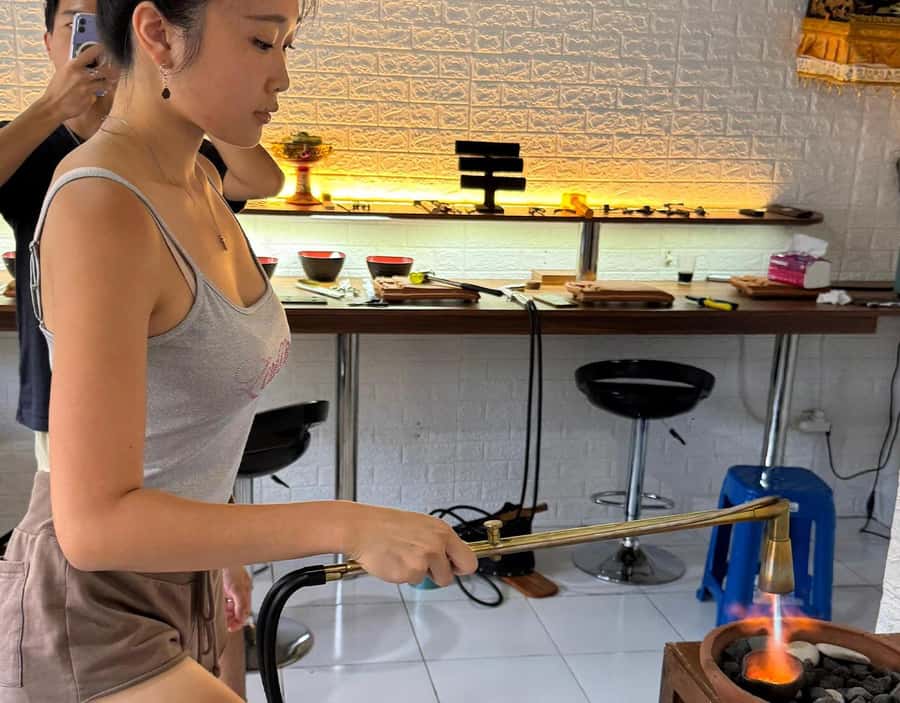 Bali: Silver Class in Kuta With Optional Tour And Activities - What the instructors actually do