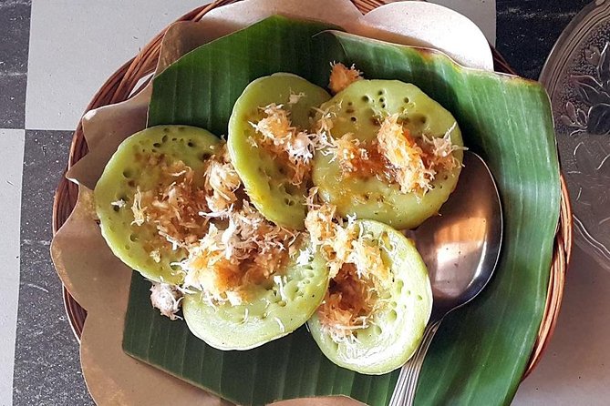 Bali Street Food Tour - Kreneng Market is where the tasting begins