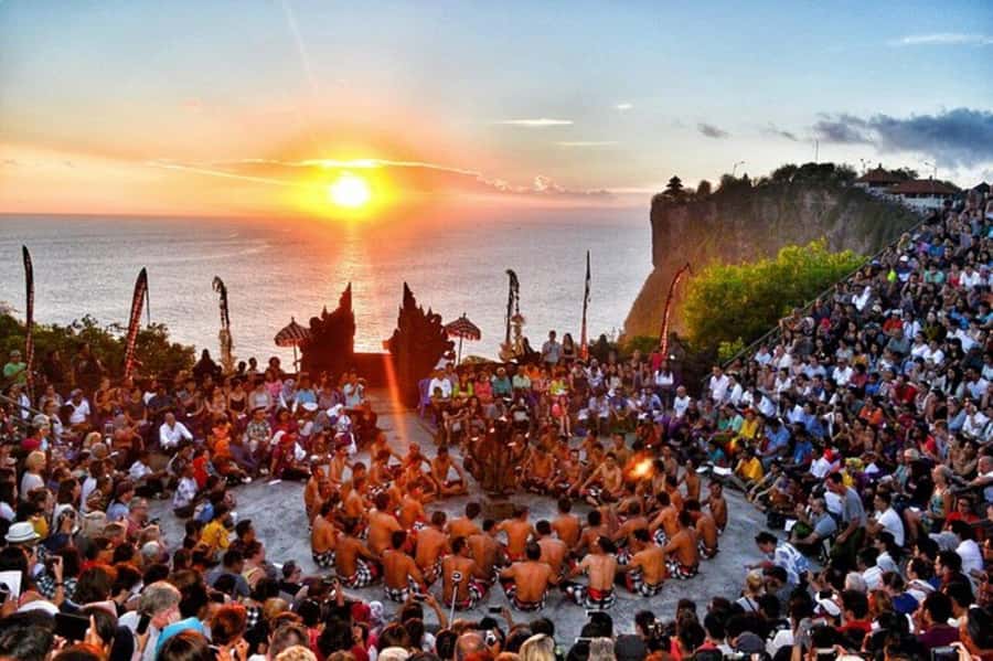 Bali: Sunset Uluwatu Temple & Kecak Fire Dance Private Tour - Why the Kecak dance makes this evening special