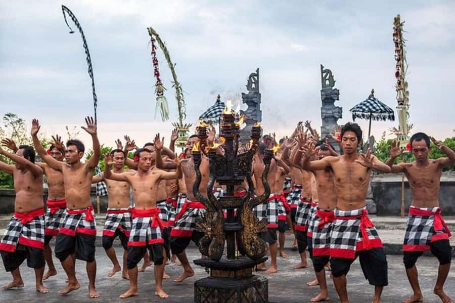 Bali: Sunset Uluwatu Temple & Kecak Fire Dance Private Tour - Jimbaran Beach and the extra dinner cost