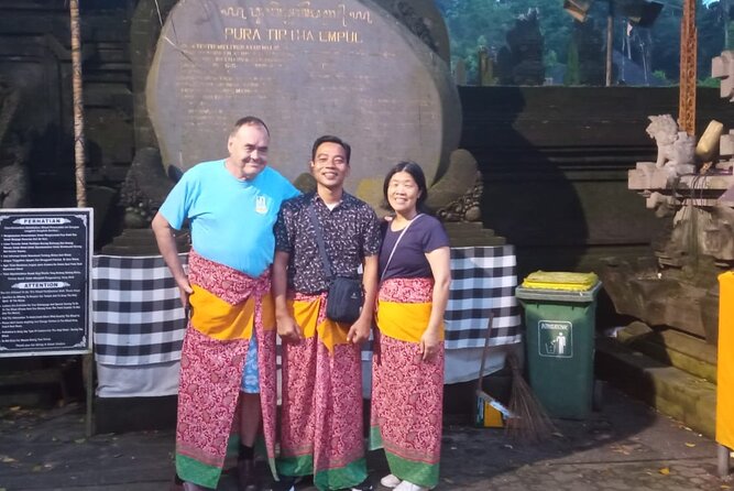 Bali Swing Hot Spring And Waterfall Private Guided Tour - Tirta Empul: approach the holy water with respect