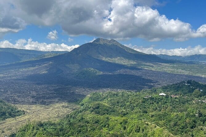 Bali Swing Packages and Kintamani Mt Batur Volcano View - Indonesian lunch before the afternoon sights