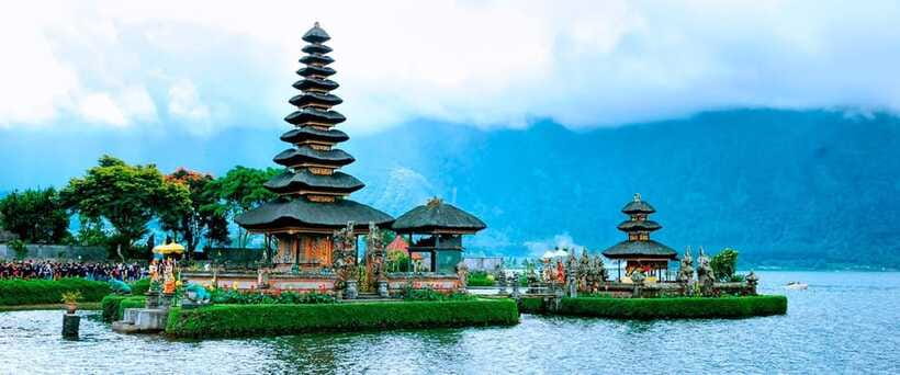 Bali: Taman Ayun, Jatiluwih, Ulun Danu, and Monkey Forest - The ancient temple inside Monkey Forest