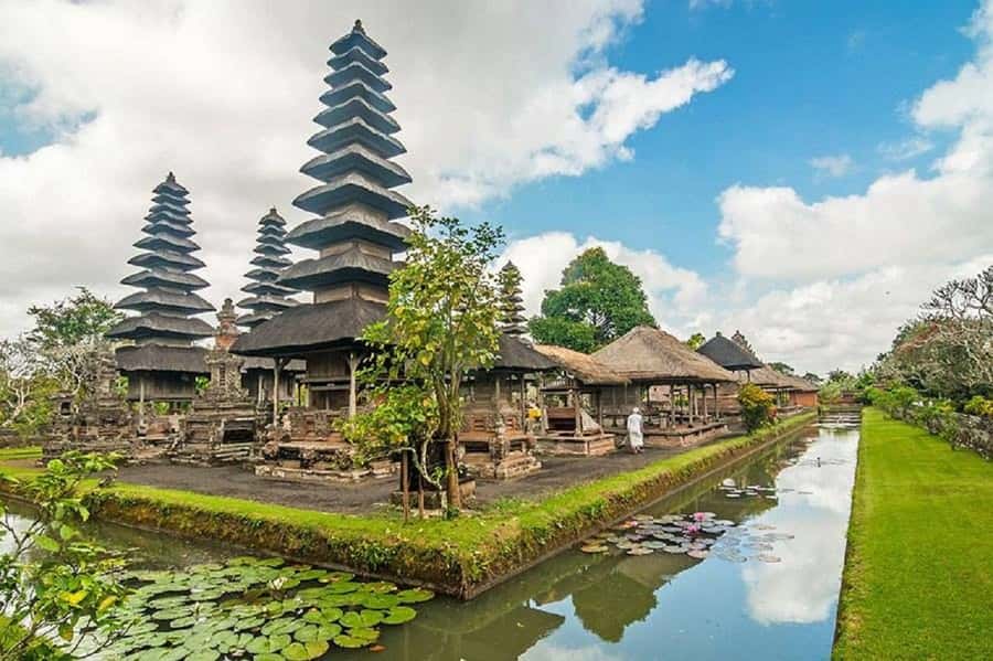 Bali: Taman Ayun, Jatiluwih, Ulun Danu, and Monkey Forest - Taman Ayun and the quiet side of Balinese temple design