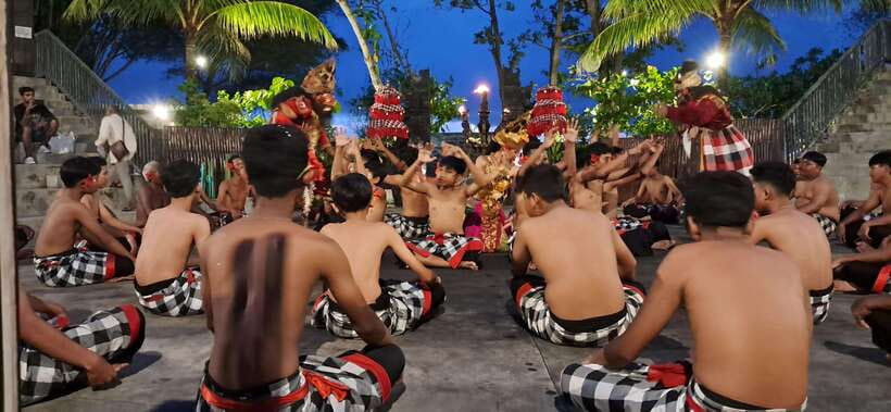 Bali: Tanah Lot Temple Sunset Kecak & Fire Dance Show Ticket - The evening schedule, from check-in to fire ritual