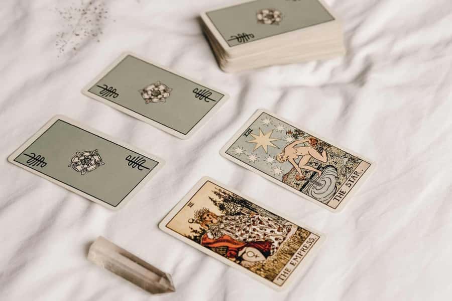 Bali: Tarot, Oracle Reading, and Cleansing Tirta Empul Trip - Tarot, oracle cards, and Balinese numerology