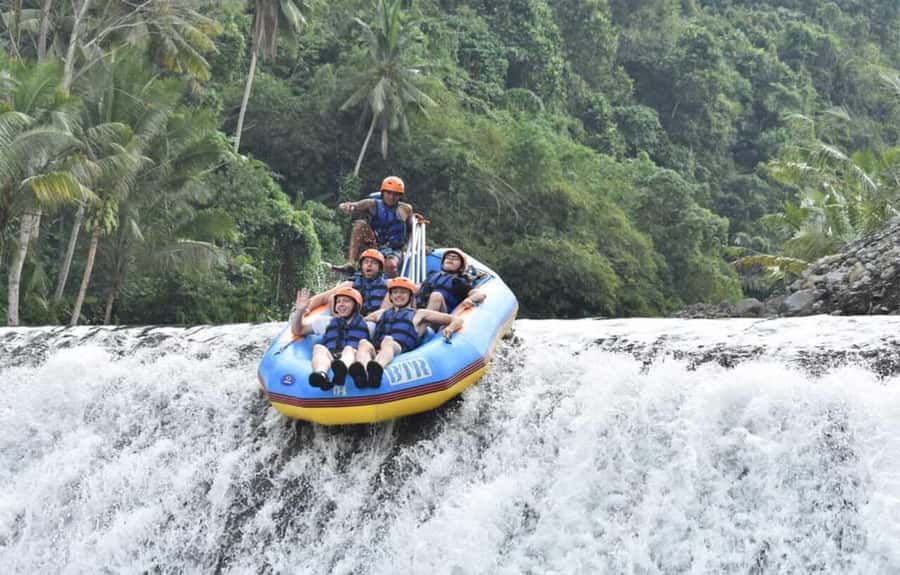 Bali: Telaga Waja White Water River Guided Rafting & Lunch - Getting to the GAR starting point
