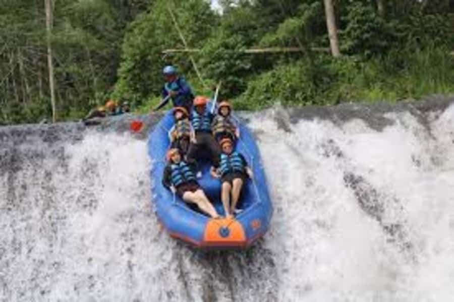 Bali: Telaga Waja White Water River Guided Rafting & Lunch - What to pack for a wet morning or afternoon