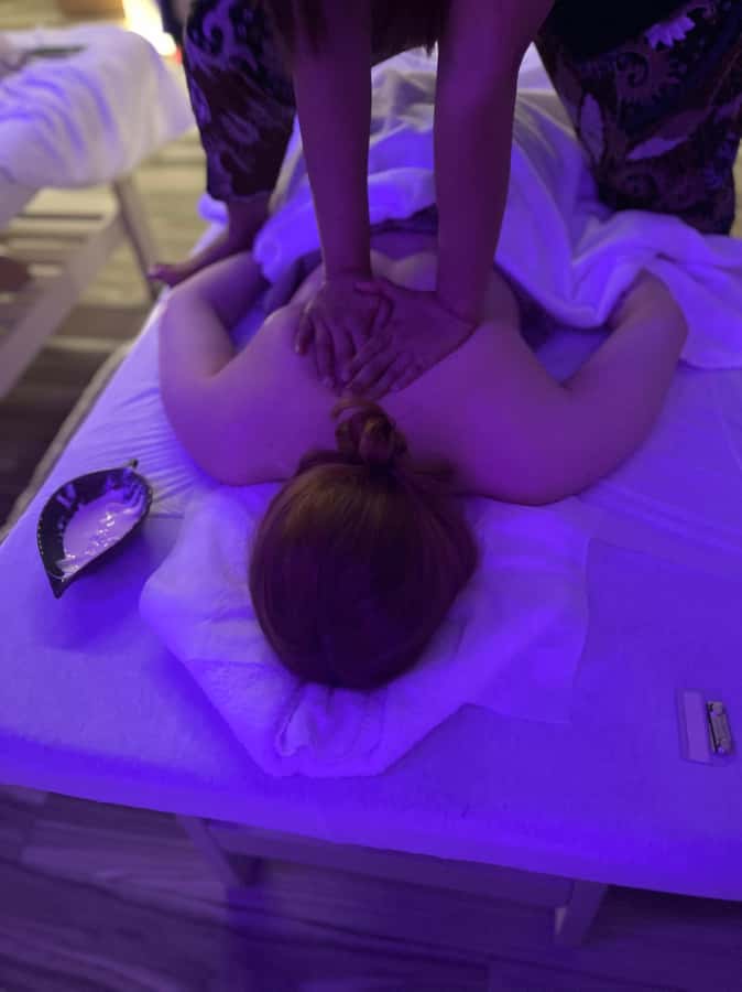 Bali: Traditional Balinese Massage at Your Residence - What happens during the one-hour treatment