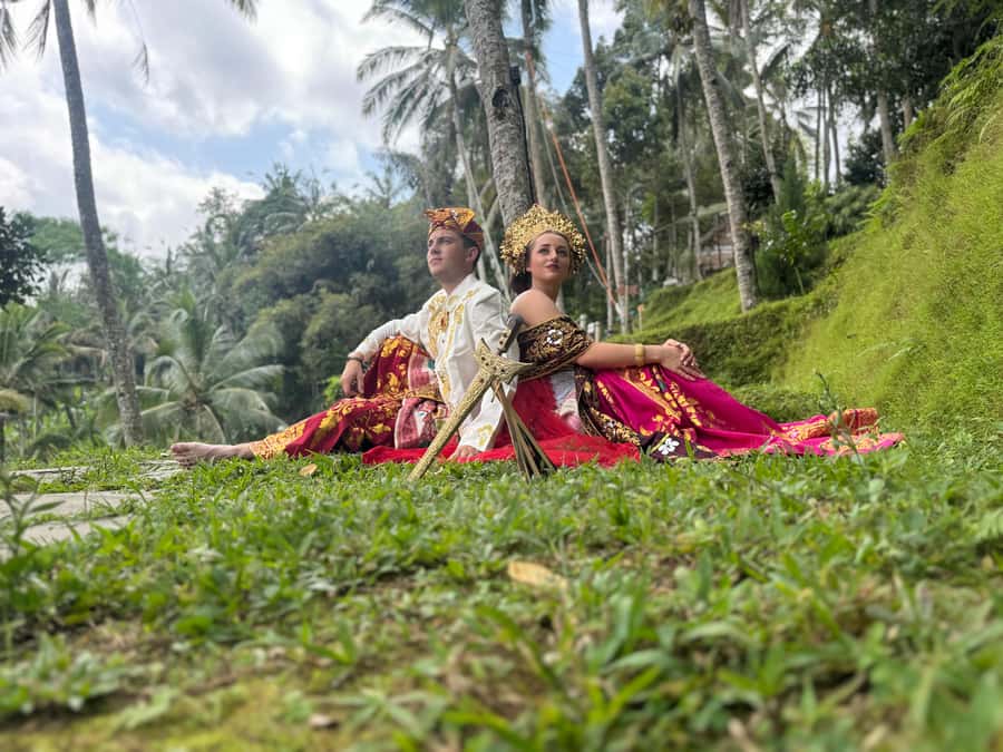 Bali:Traditional Wedding Photoshoot with the Rice Field View - Key points at a glance