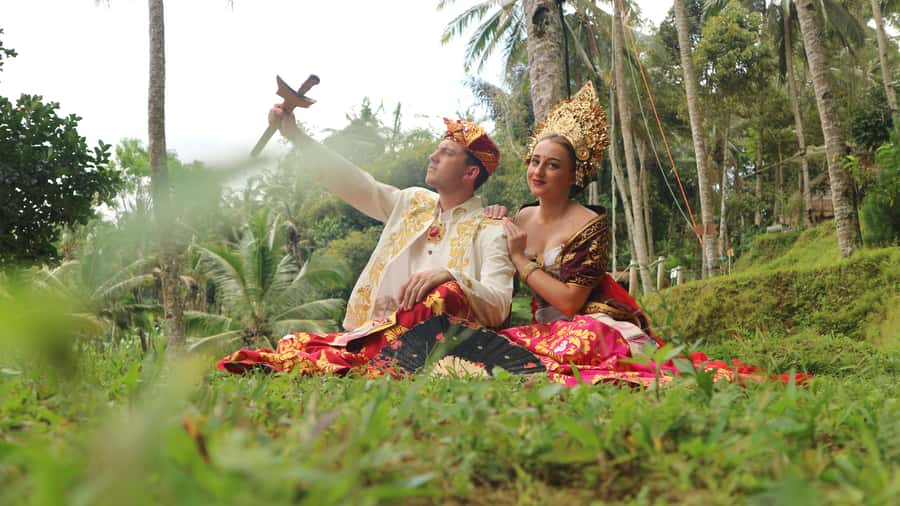 Bali:Traditional Wedding Photoshoot with the Rice Field View - Seven photo settings, from rice fields to the waterfall bridge
