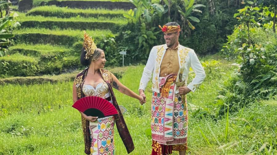 Bali:Traditional Wedding Photoshoot with the Rice Field View - What the photographer adds to the day