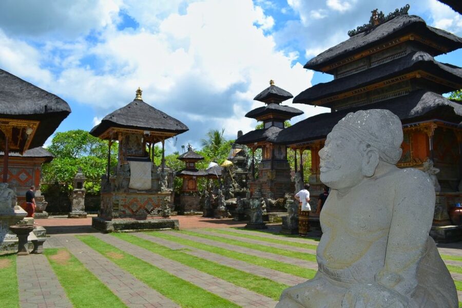 Bali: Ubud Waterfall, Village and Pool Club Day Trip - Three hours at Cretya Ubud