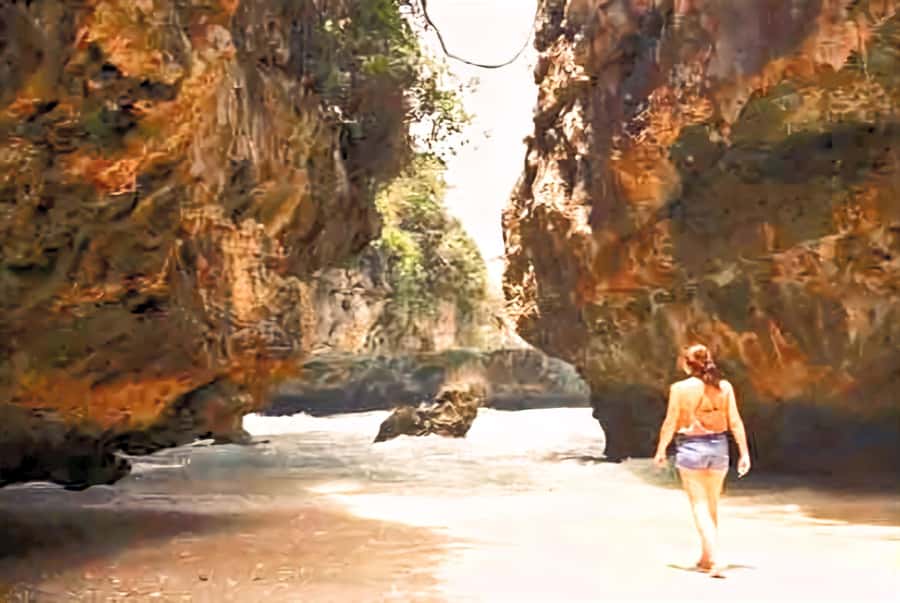 Bali: Uluwatu Beaches Tour with Padang Padang and Suluban - Is $42 per person good value?