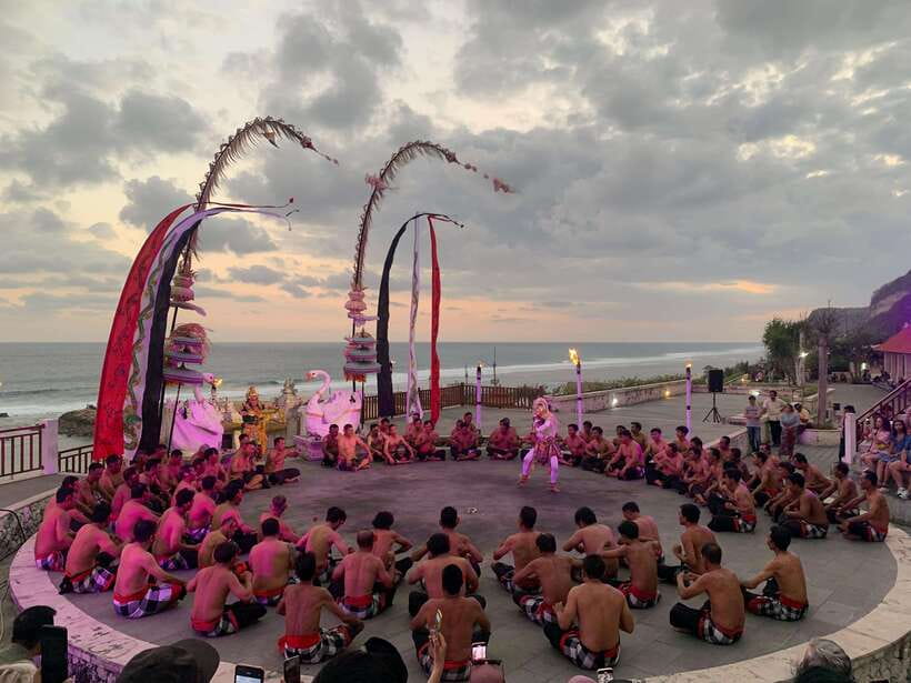Bali Uluwatu : Private Full / Half Day Tour - Picking the right beach near Uluwatu