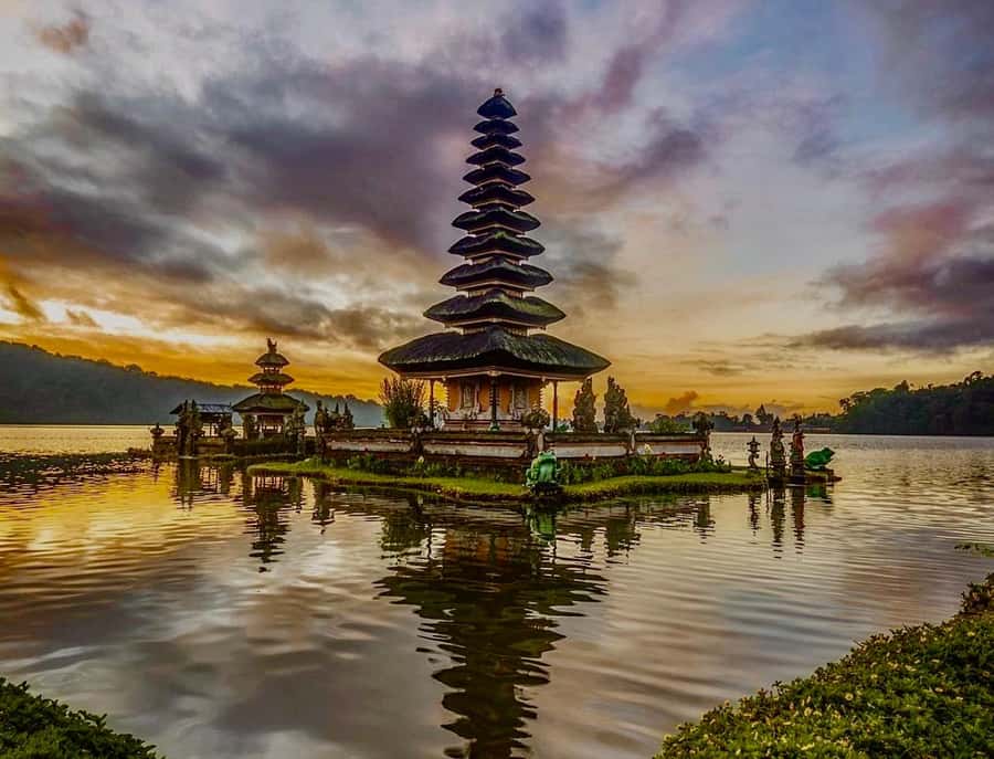 Bali UNESCO Sites: Private Guided Full-Day Tour - Taman Ayun and the royal temple setting