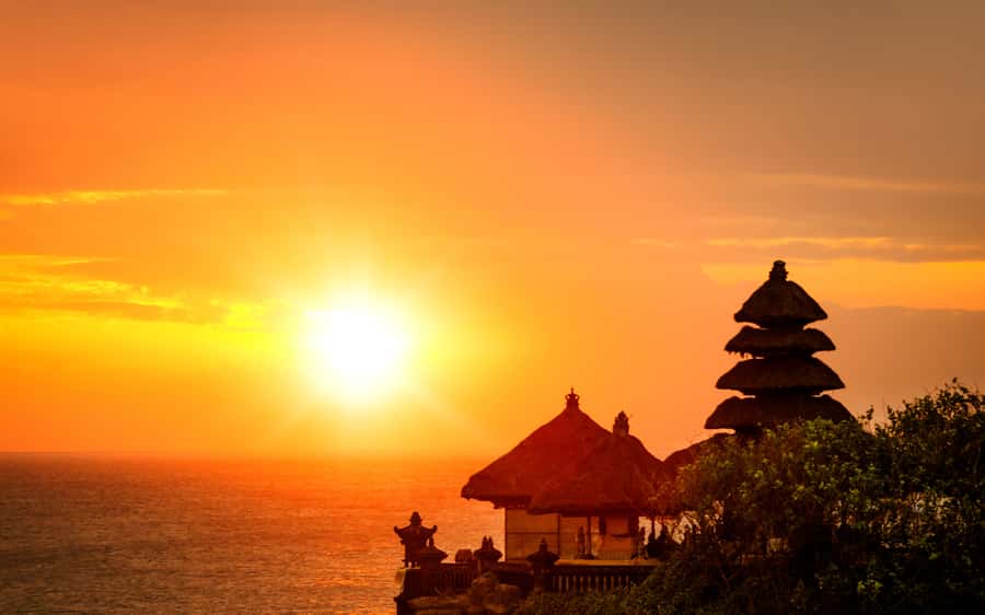 Bali: Waterfalls, Temples, and Rice Terraces Scenic Tour - Leke-Leke Waterfall gives the day a cool start