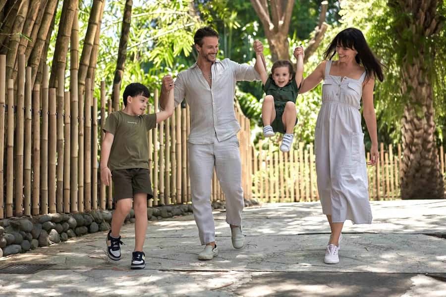 Bali Zoo: Breakfast with the Orangutans - What breakfast with the orangutans is really like
