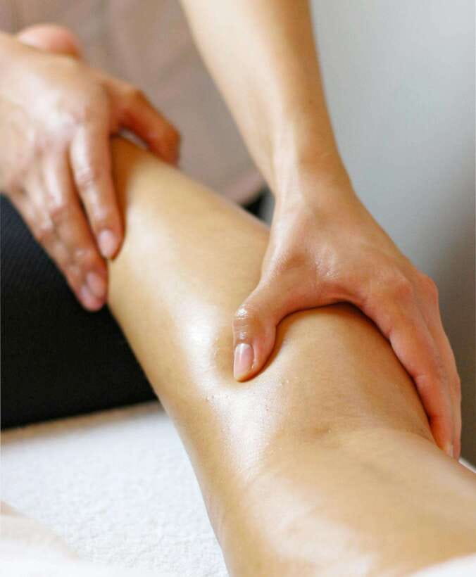Balinese Massage Experience For Home Service - What happens when the therapist arrives