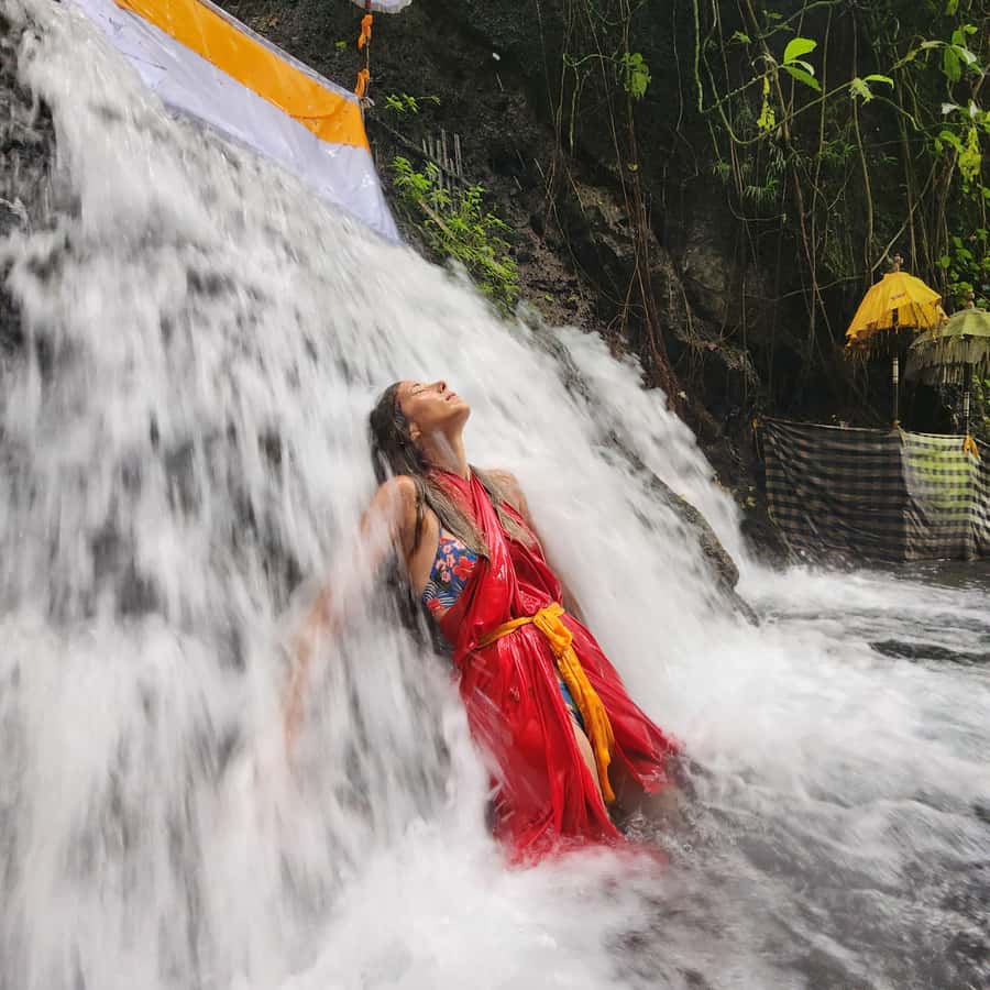 Balinese Purification at holy water temple with Local - Key Points to Know Before You Go