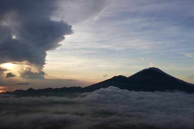 Batur Volcano Trekking - What to pack for the volcano