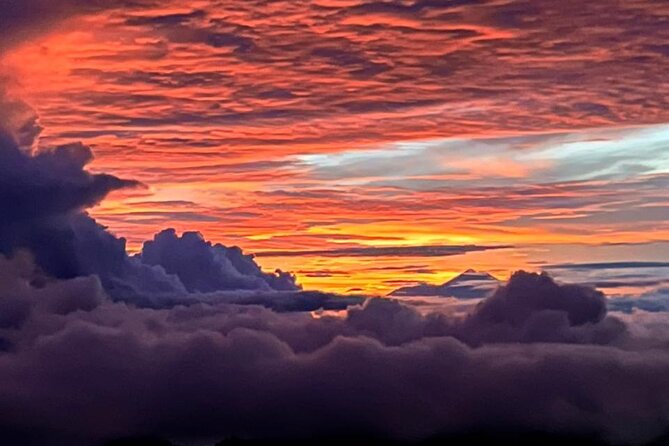 Batur Volcano Trekking And Hot Spring Private Guided Tour - Tea and village life in Tampaksiring