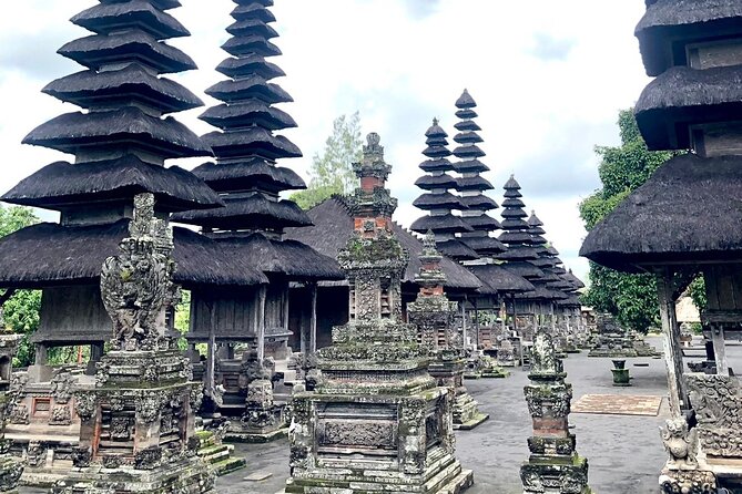 Best Of Ubud And Tanah Lot Temple Private Guide Tour - Tanah Lot: a strong first stop by the sea