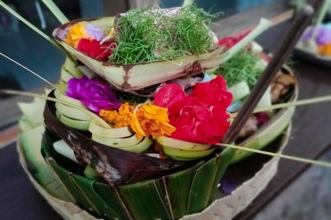 Blessing and Traditional Healing at Balian Jro Gede Eka Sukawati - The 8:00 pm pickup from Seminyak