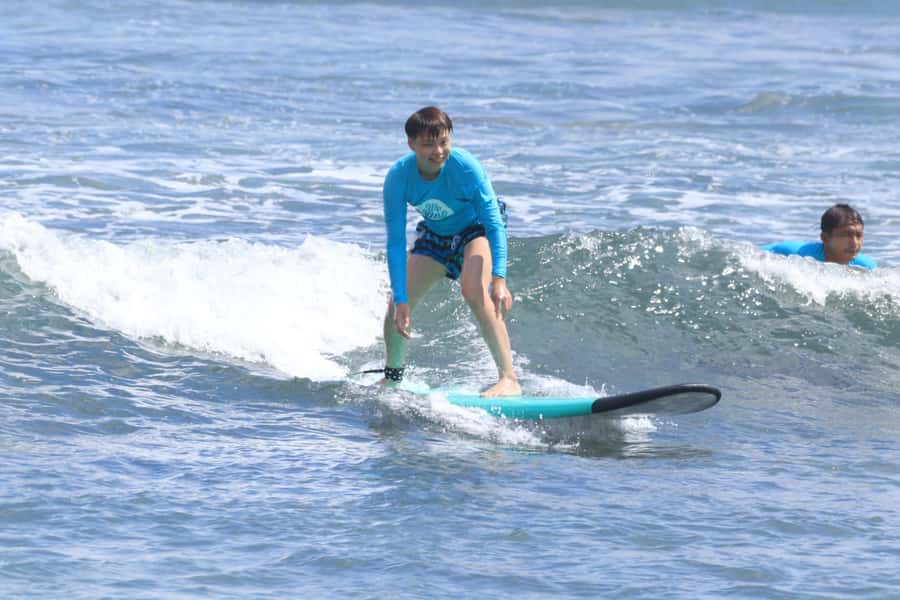 Canggu : 2-Hour Surfing Lesson - Taking a Soft Board Into the Water