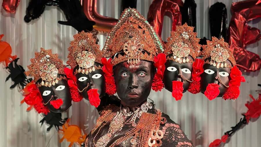 Canggu: Drag Show with Optional Dinner - The show: singing, dancing, and audience participation