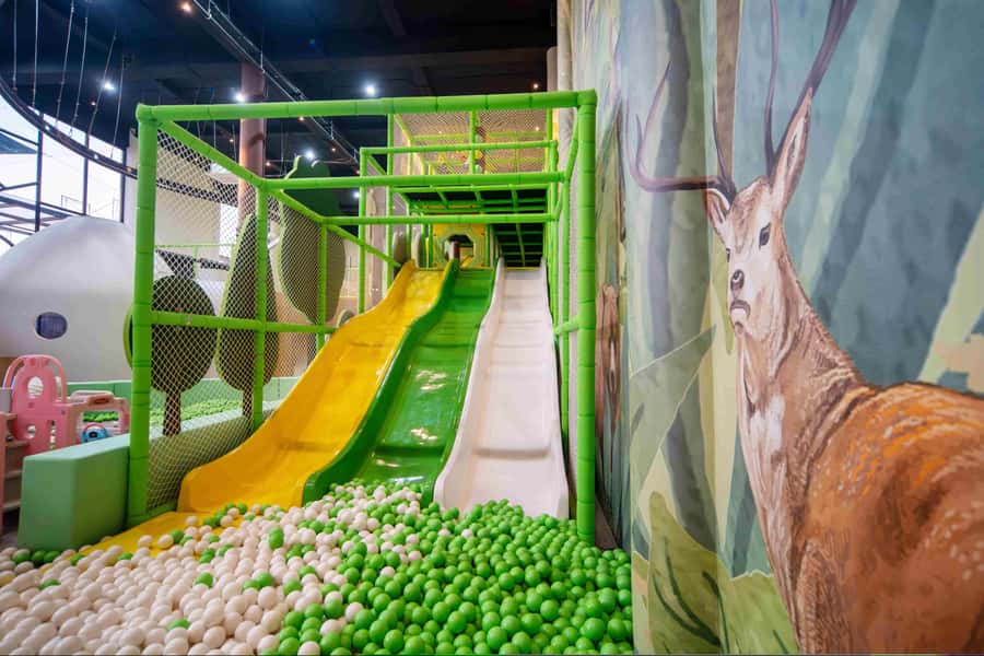 Canggu: Entry Ticket to Mai Main Indoor Playground - Who will get the most from Mai Main?