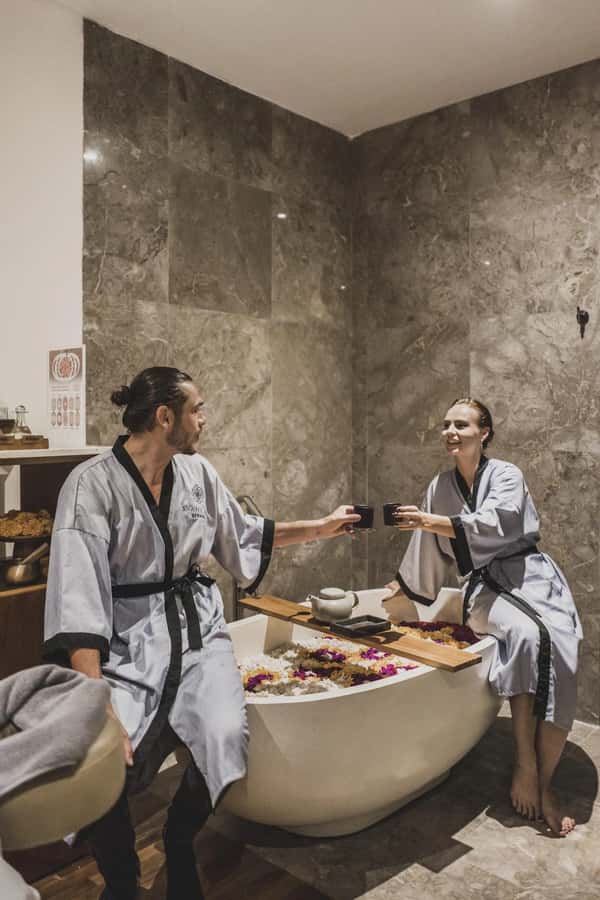 Canggu: Massage and Spa Experience at Svaha Spa Berawa - Couples treatments with flowers or spices