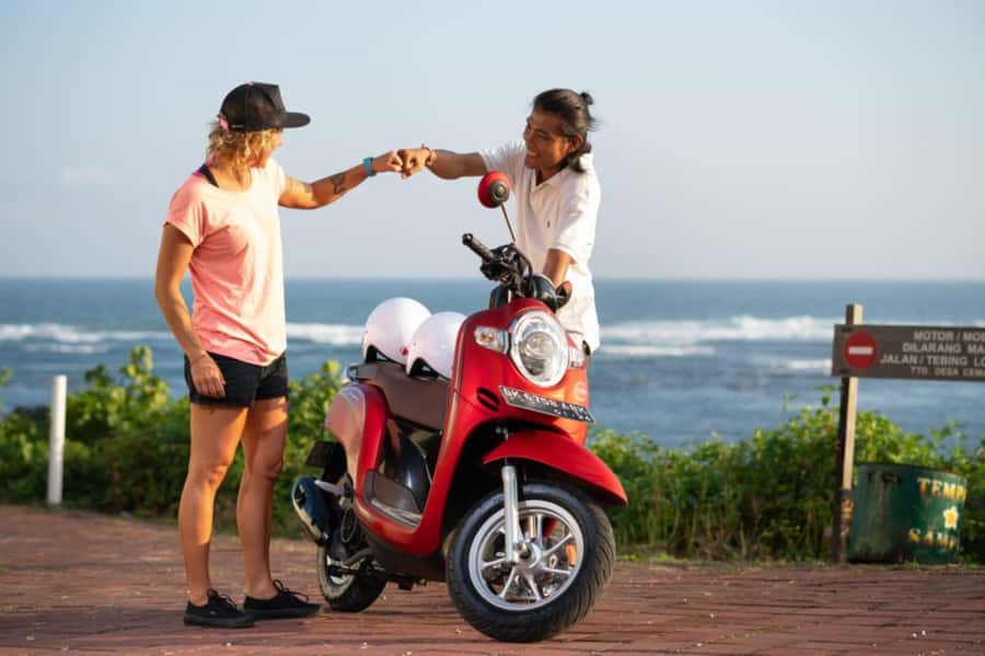Canggu: Scooter Lesson with Professional Instructor - Building Control One Skill at a Time
