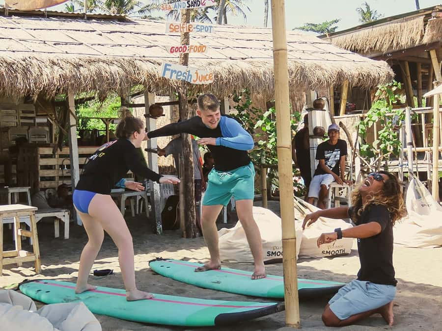 Canggu: Surf Lesson for All Levels - The first minutes: board choice and water basics