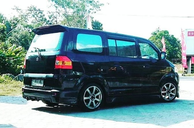 Car Charter With Driver and Optional Guided - Is $32 good value?