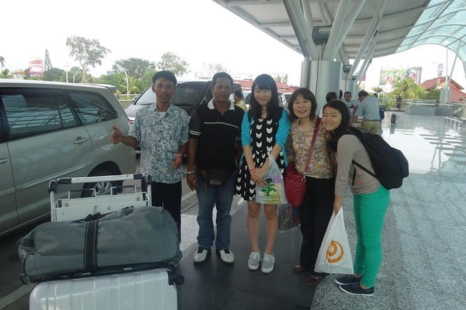 Charter a car with driver in Bali - Tanah Lot and Taman Ayun: Bali’s temple opening act