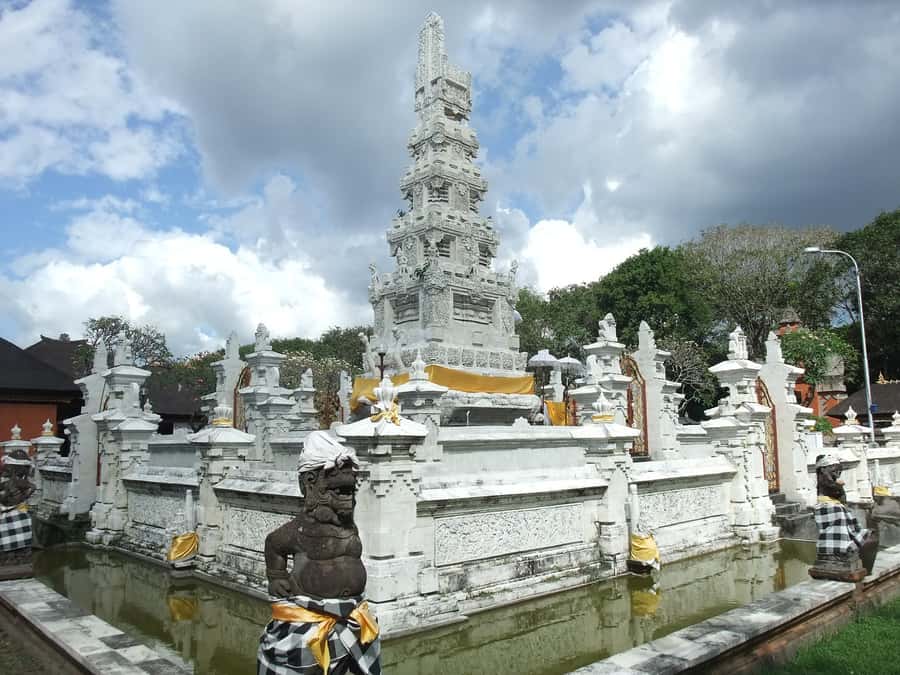 Denpasar: Museum, Traditional Market and Food Tasting Tour - Key points before you book