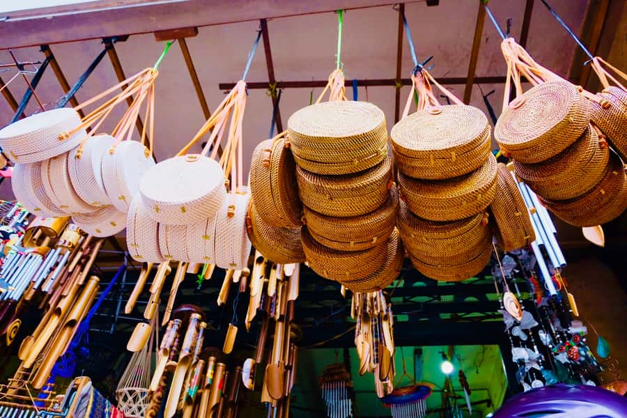 Denpasar: Museum, Traditional Market and Food Tasting Tour - Puputan Square puts Denpasar in context