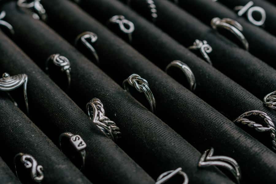 Discover Sidemen’s First Silver Class at Agung Silver - Who will enjoy this activity most