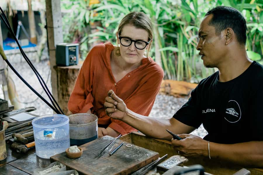 Discover Sidemen’s First Silver Class at Agung Silver - Choosing your design and stone at Agung Silver
