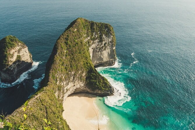 Discover the Enchanting Beauty of West Nusa Penida Private Tour - Three Hours at Crystal Bay