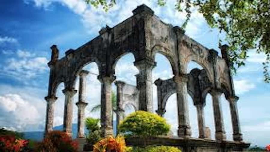 East Bali: Lempuyang Gates, Tenganan, & Water Palaces Tour - Tenganan and Bali’s Aga people